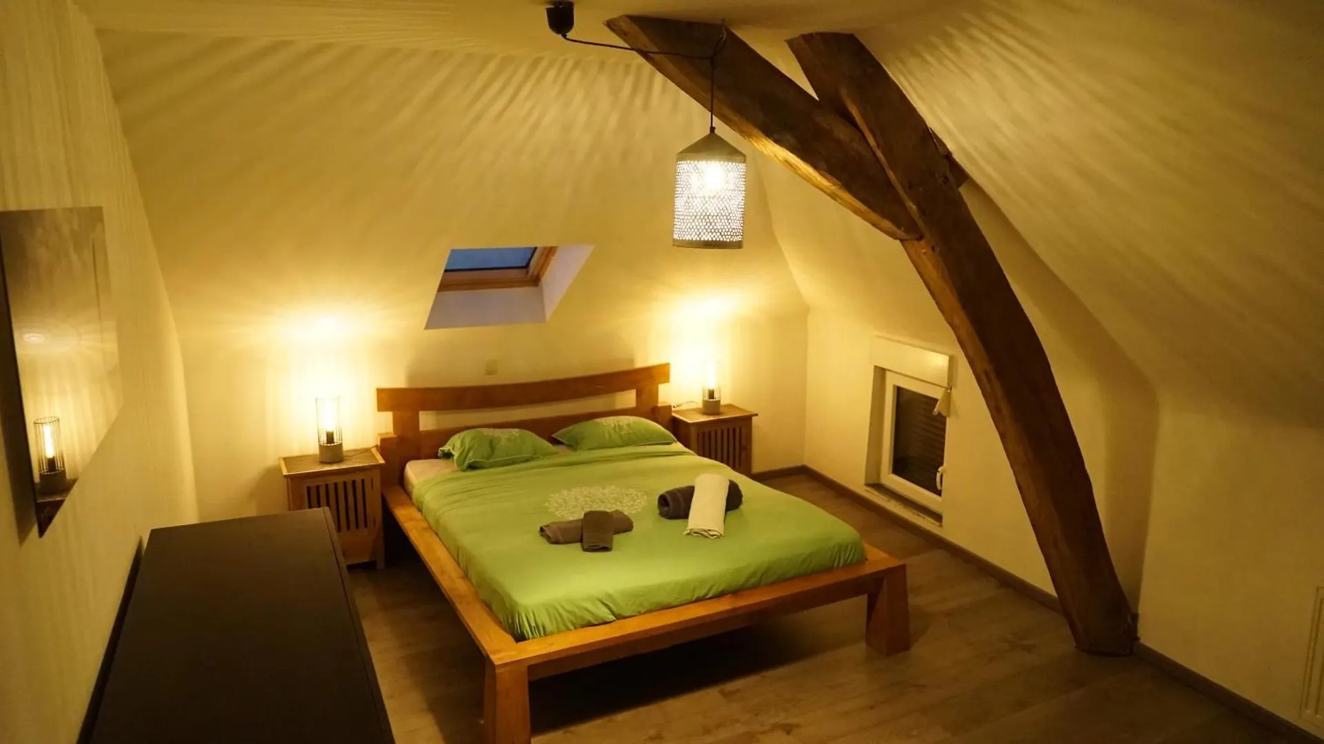 Maison 3 Chambres Proximite Aeroport Et Grand Axes Charleroi Holiday home