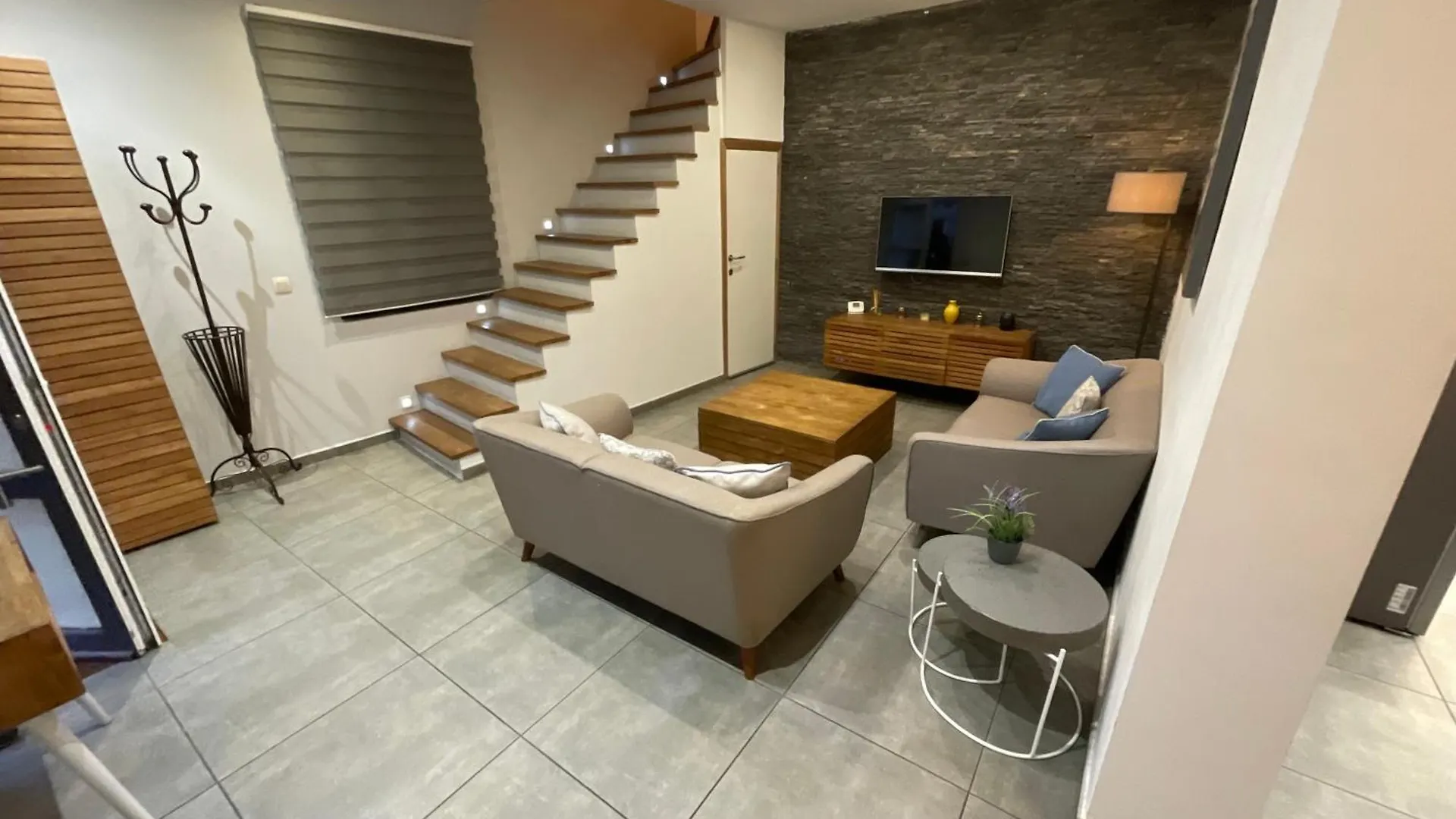 Holiday home Maison 3 Chambres Proximite Aeroport Et Grand Axes Charleroi